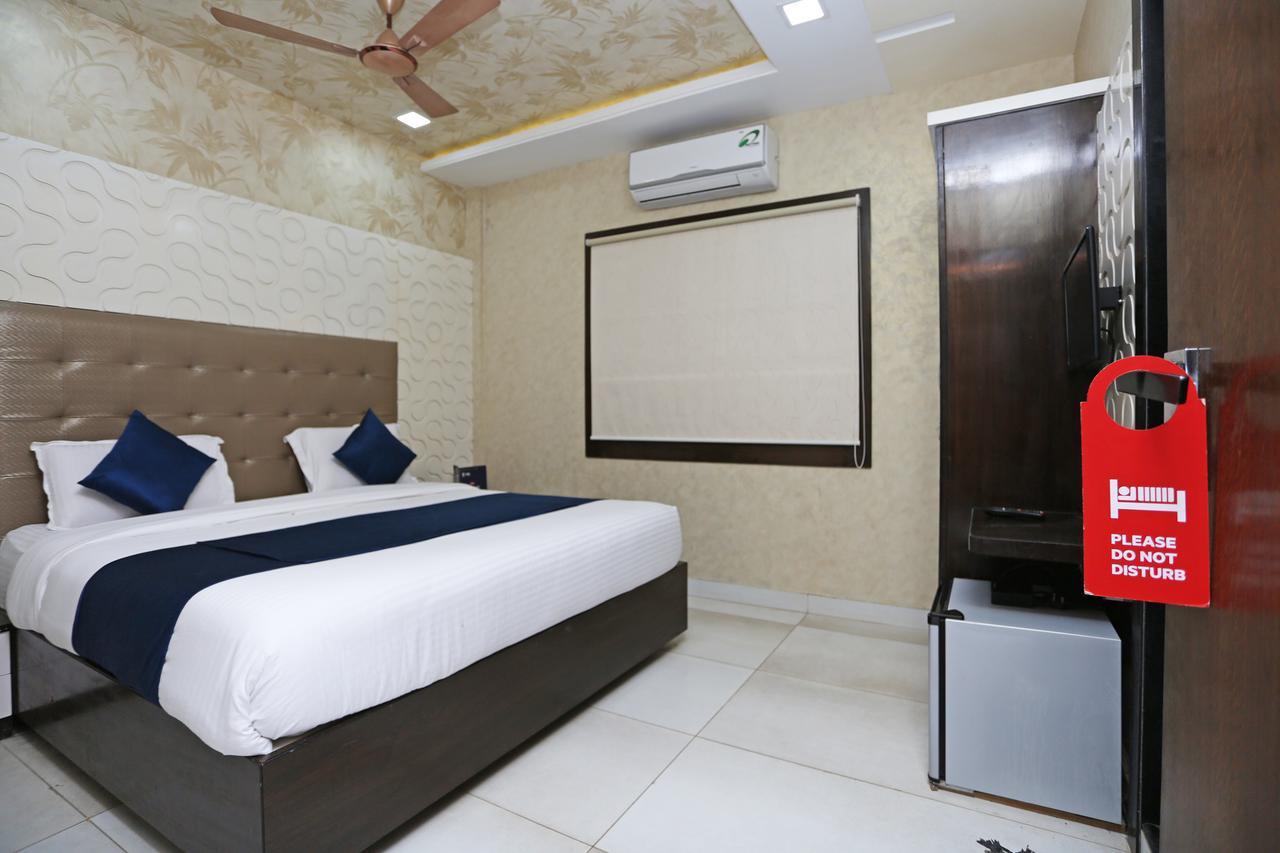 Hotel Golden Orchid Bhubaneswar Exteriör bild