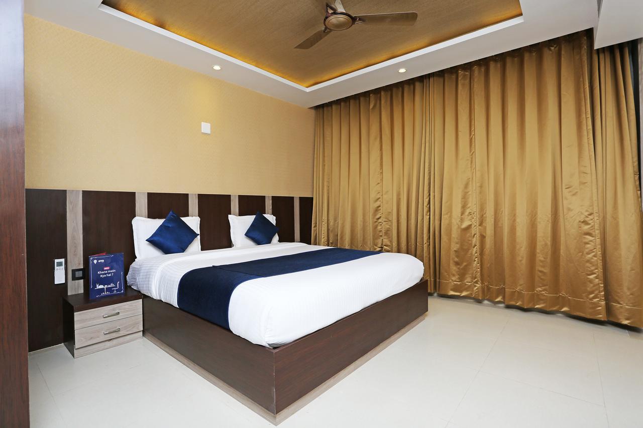 Hotel Golden Orchid Bhubaneswar Exteriör bild
